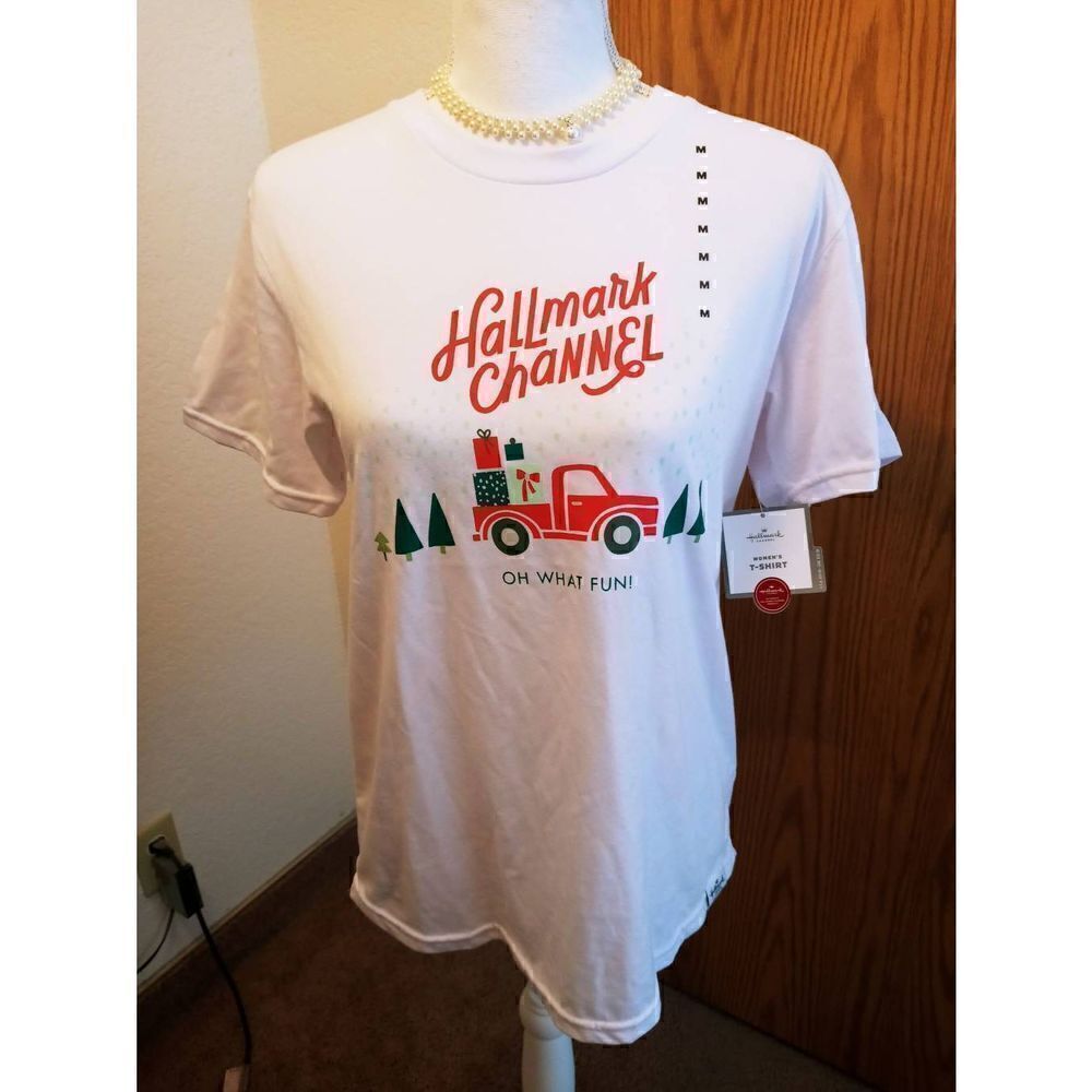 Official Hallmark Channel "Oh What Fun" NWT Women's T Shirt Christmas-Medium